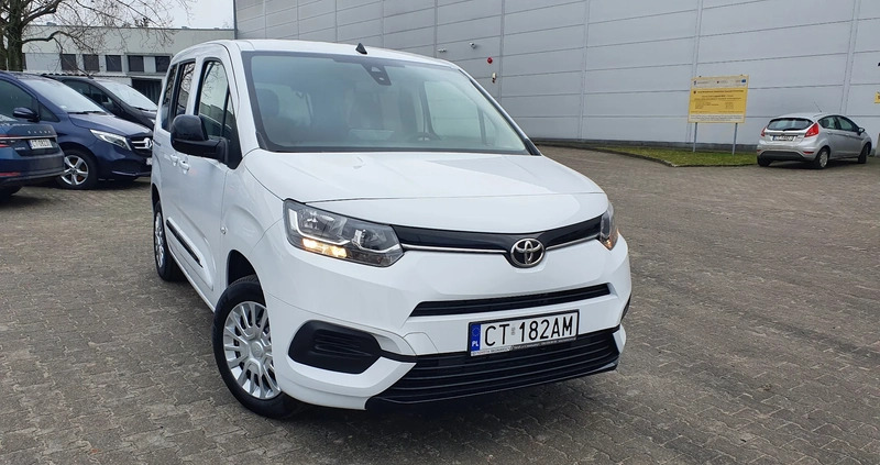 Toyota Proace City Verso cena 124900 przebieg: 20, rok produkcji 2022 z Pińczów małe 326